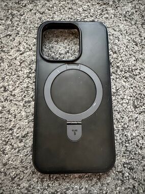 Universal Black Phone Case with Magnetic Ring Kickstand